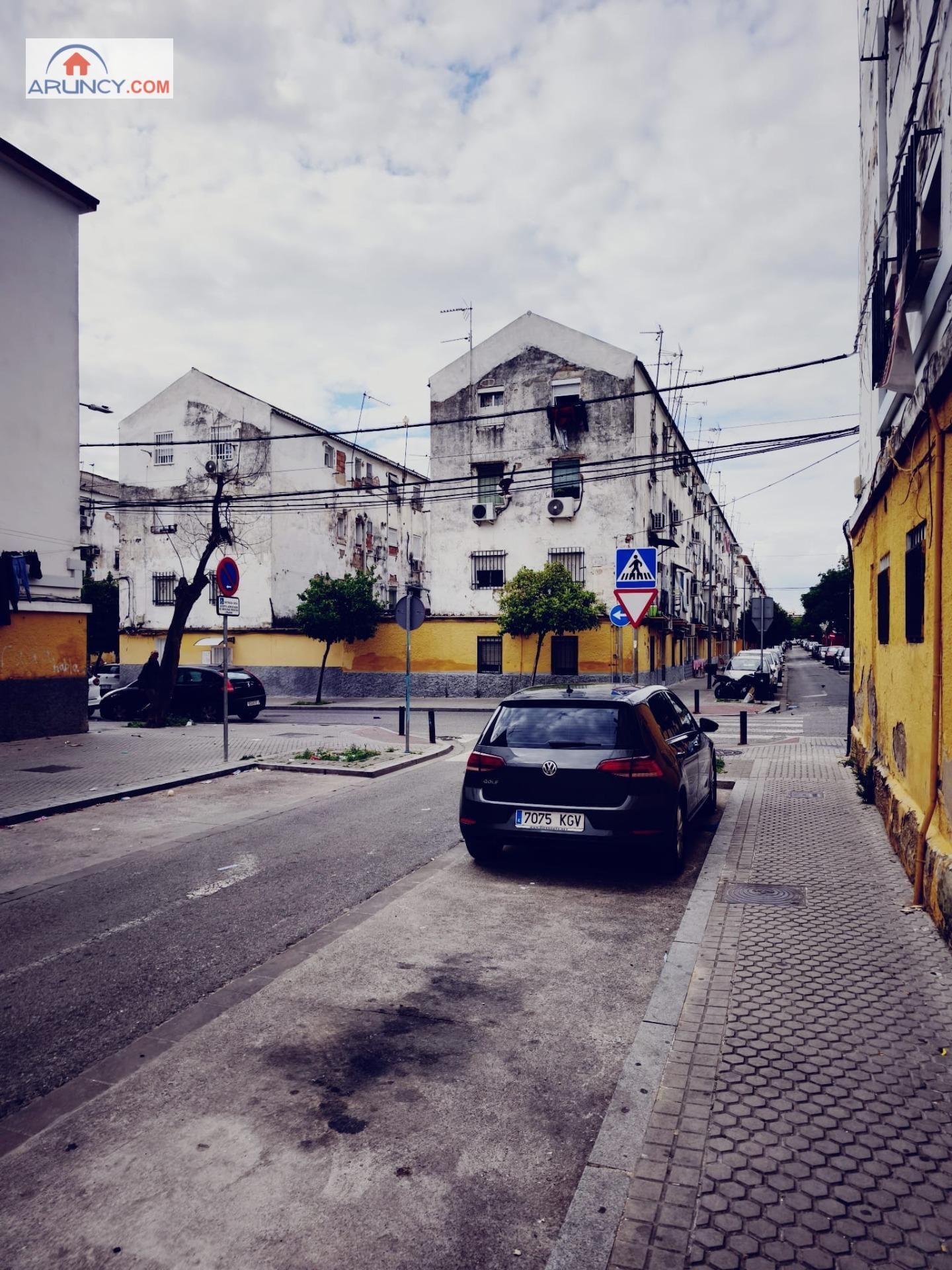 Exterior view of Flat for sale in  Sevilla Capital