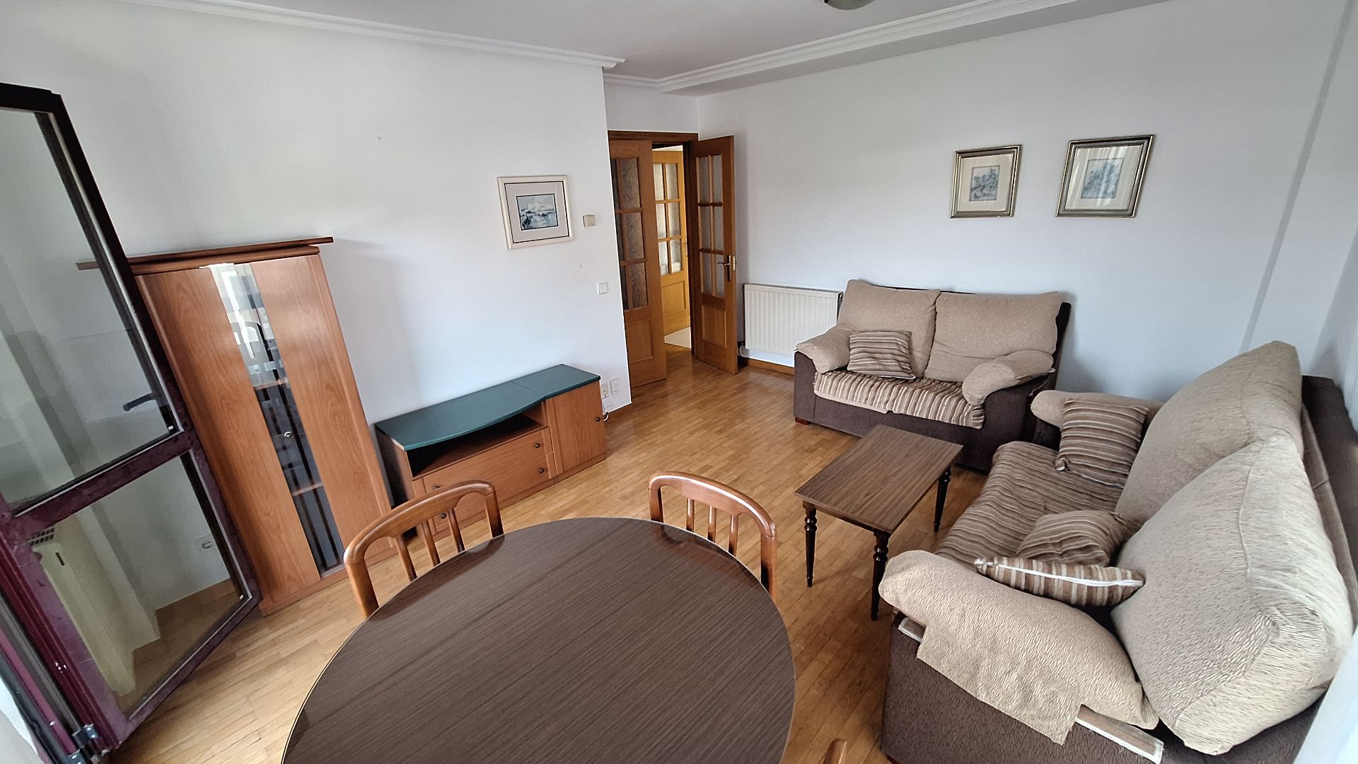 Living room of Flat for sale in Burgos Capital  with Terrace, Storage room and Furnished
