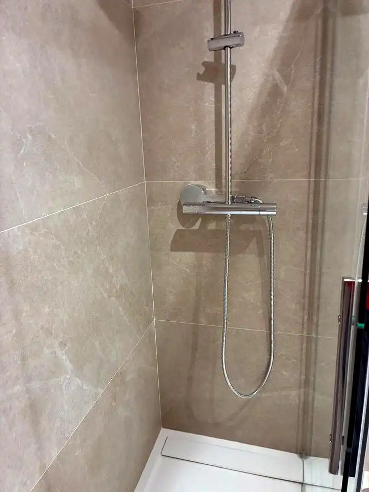 Badezimmer von Wohnungen zur Miete in Chamartín