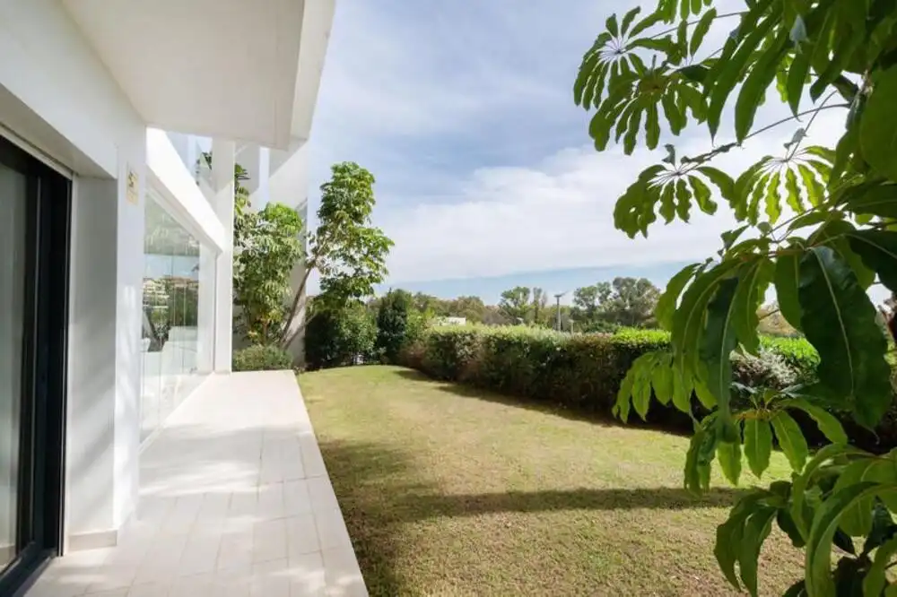 Jardín de Planta baja de alquiler en Benahavís con Aire acondicionado, Terraza y Piscina