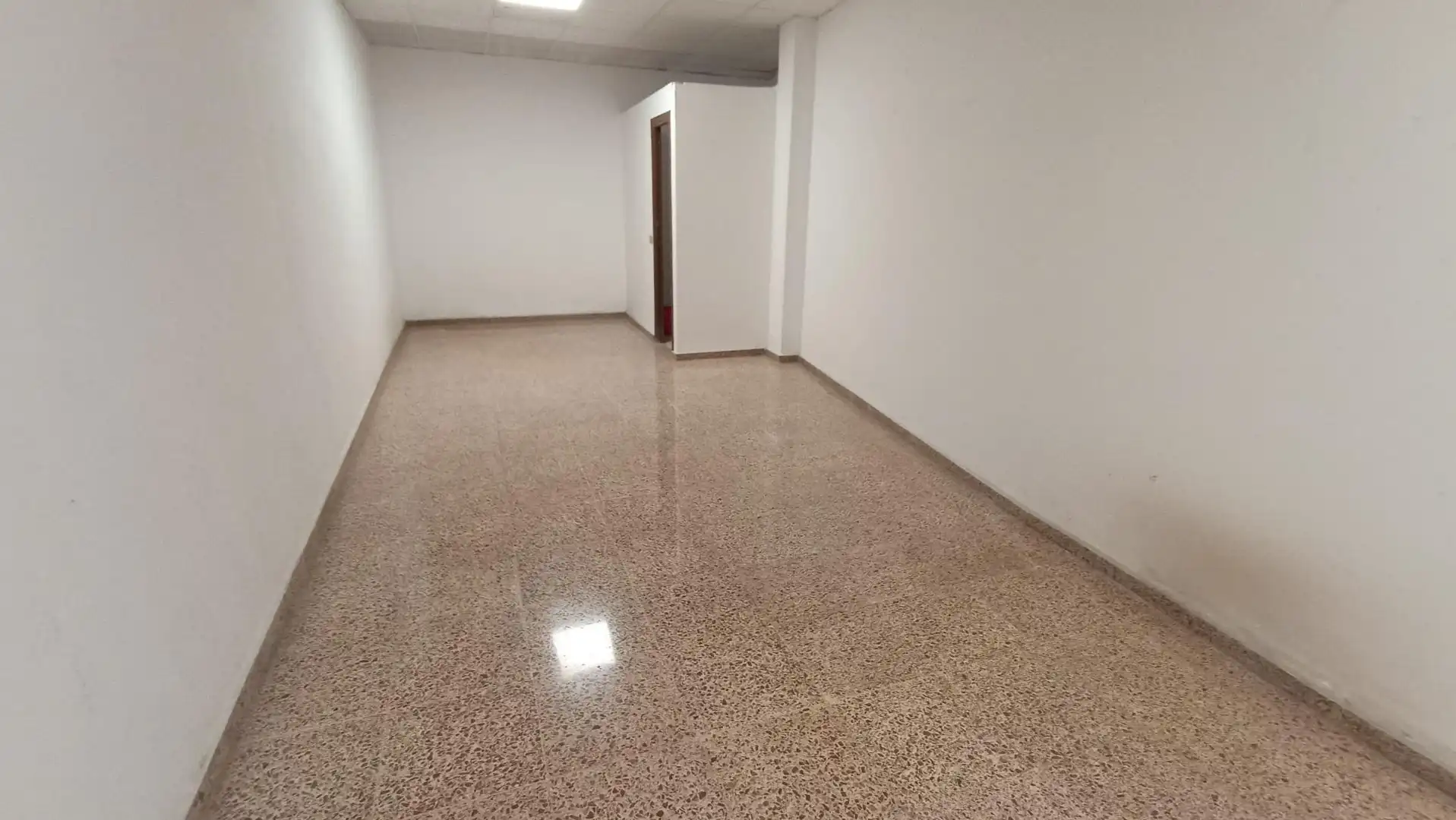 Local de lloguer a Calle MADRE VEDRUNA, 2, Parque Geólogo José Royo Gómez