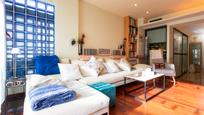 Living room of Flat for sale in  Barcelona Capital  with Air Conditioner, Heating and Parquet flooring