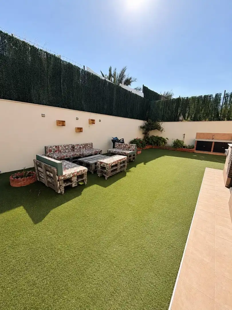 Flat with pool for sale in El Pinillo