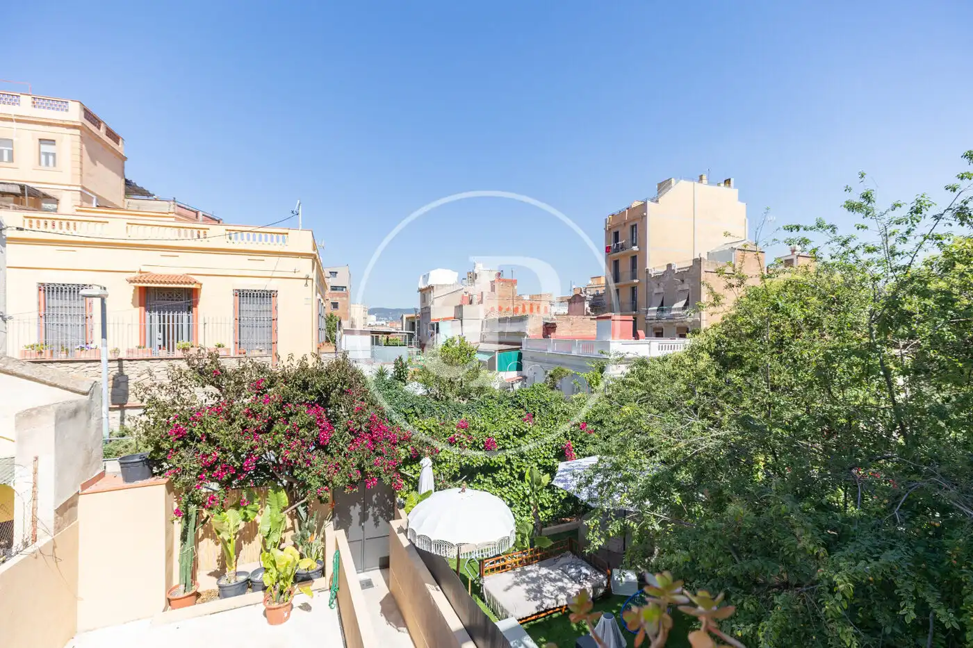 Terrasse von Wohnung zum Verkauf in Barcelona mit Klimaanlage, Heizung und Privatgarten