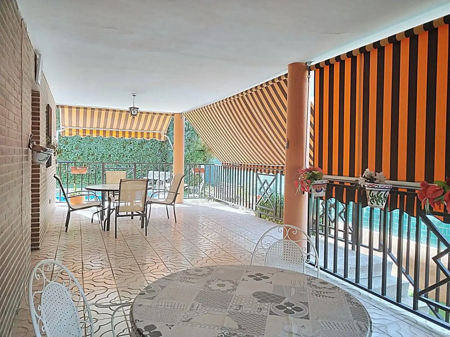 Terrace of Detached homes for sale in Los Villares