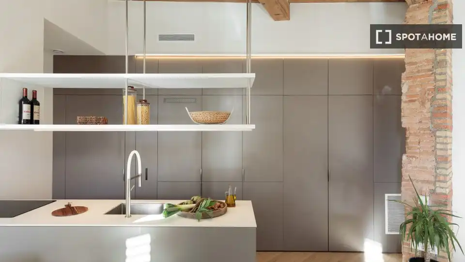 Flat with terrace to rent in Sant Martí, imagen 3