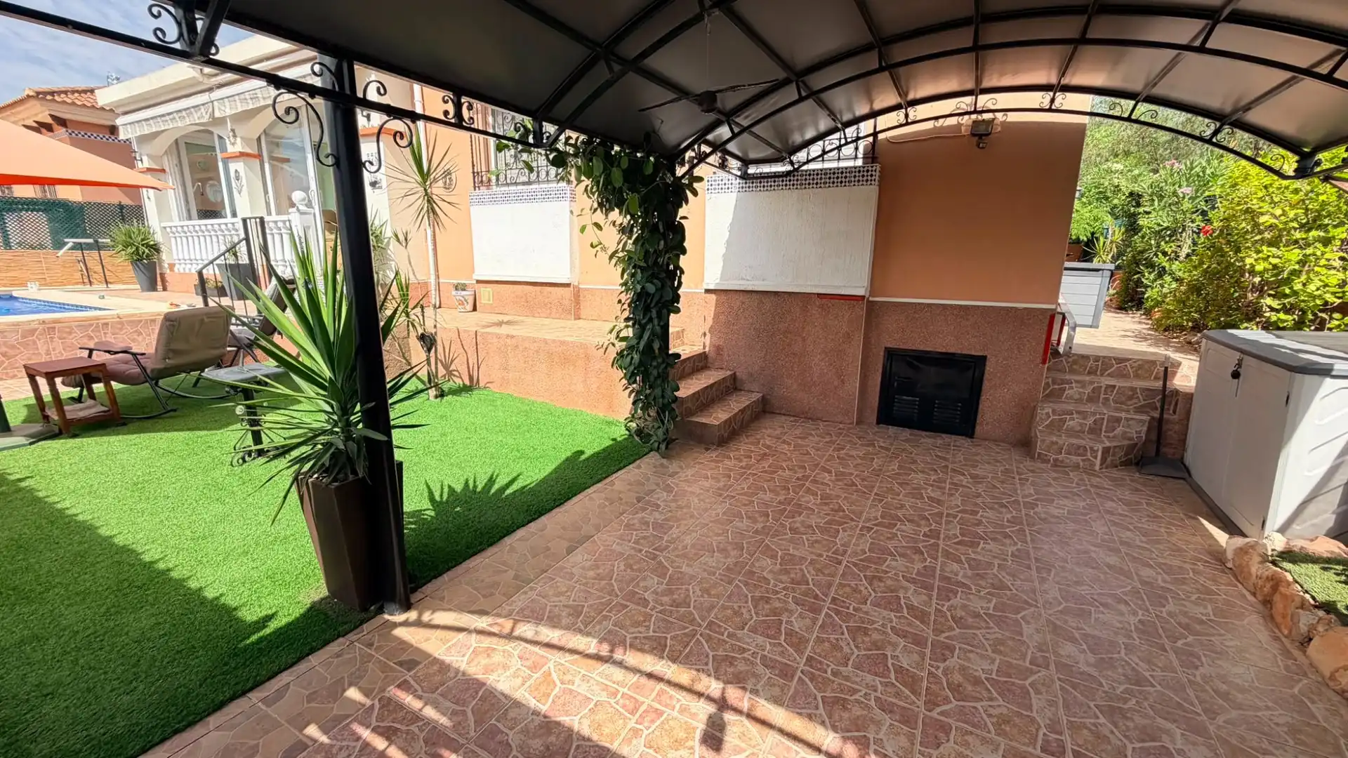 Villa con piscina in vendita a Los Montesinos, imagen 3