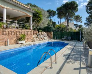 Piscina de Finca rústica en venda en Calonge amb Aire condicionat, Calefacció i Jardí privat