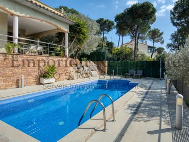 Maison avec piscine à vendre à Carrer Carrer de l'Alzina