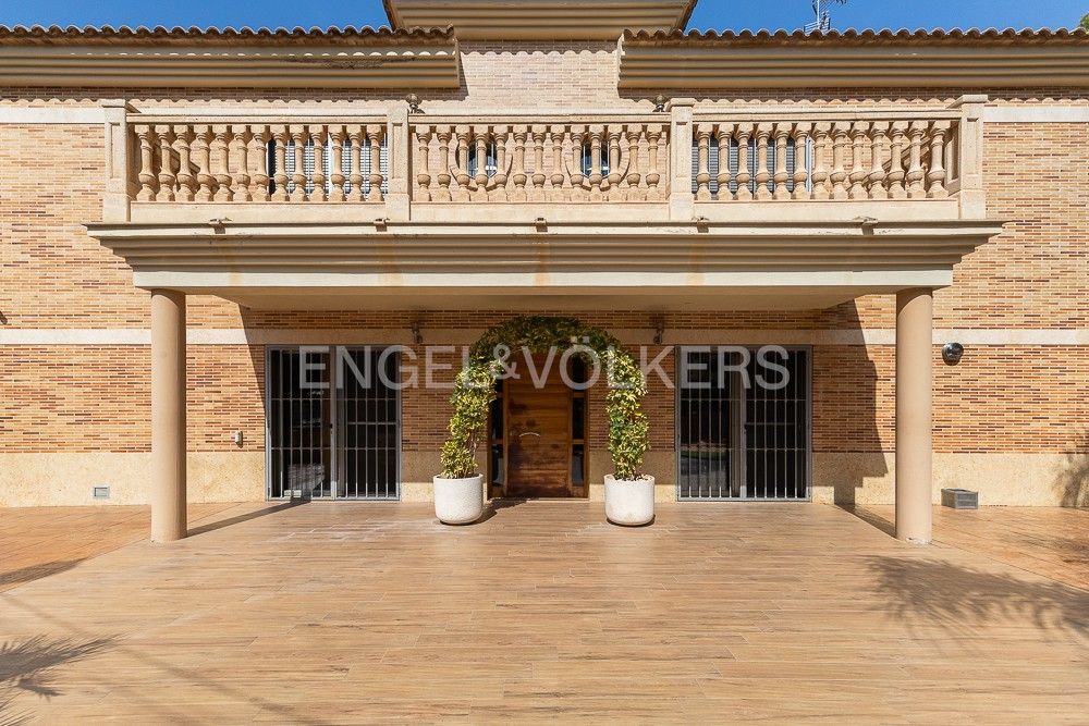 Exterior view of House or chalet for sale in Torrent  with Air Conditioner, Heating and Terrace