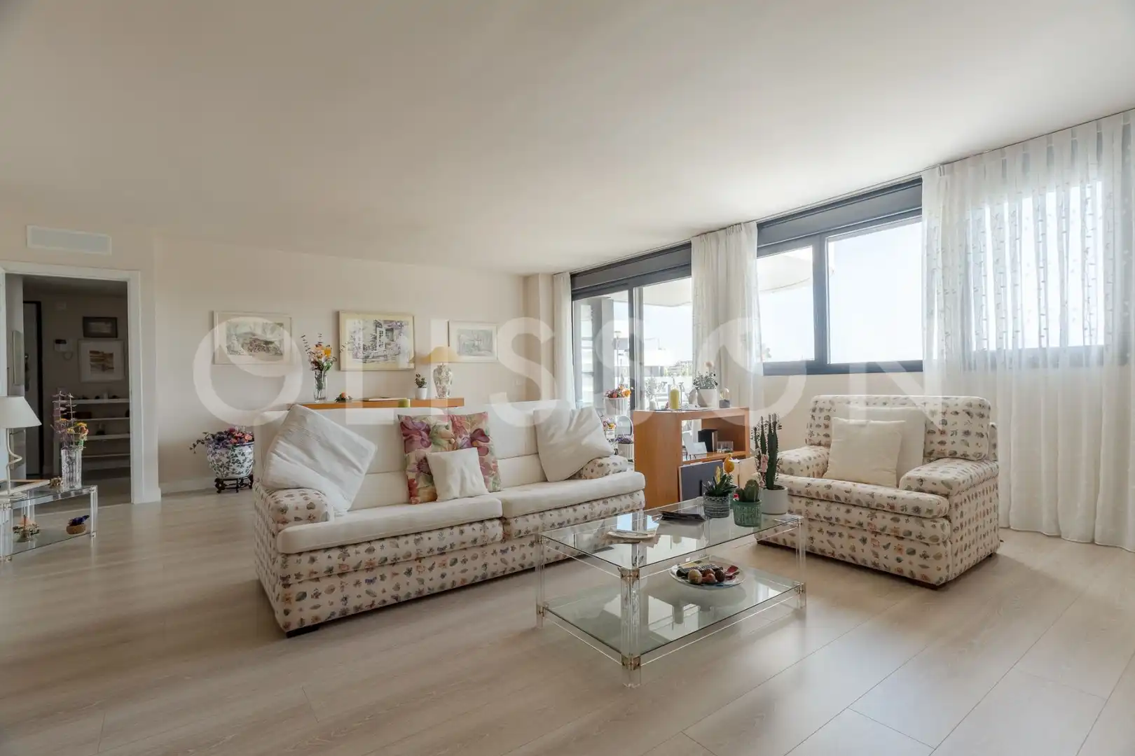 Living room of Flat for sale in Madrid  with Air Conditioner, Heating and Terrace