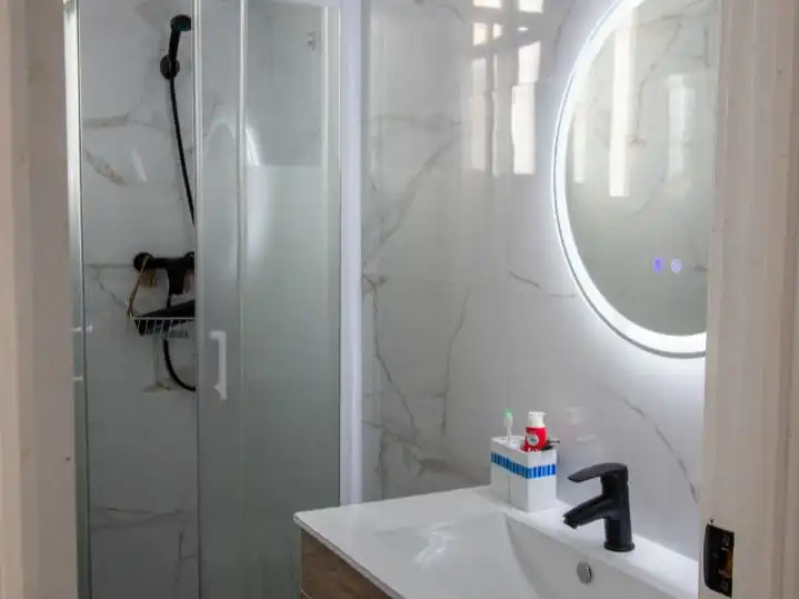 Badezimmer von Wohnung zur Miete in Camins al Grau