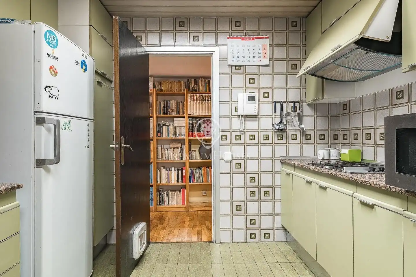 Cocina de Piso en venta en Barcelona con Calefacción, Terraza y Balcón