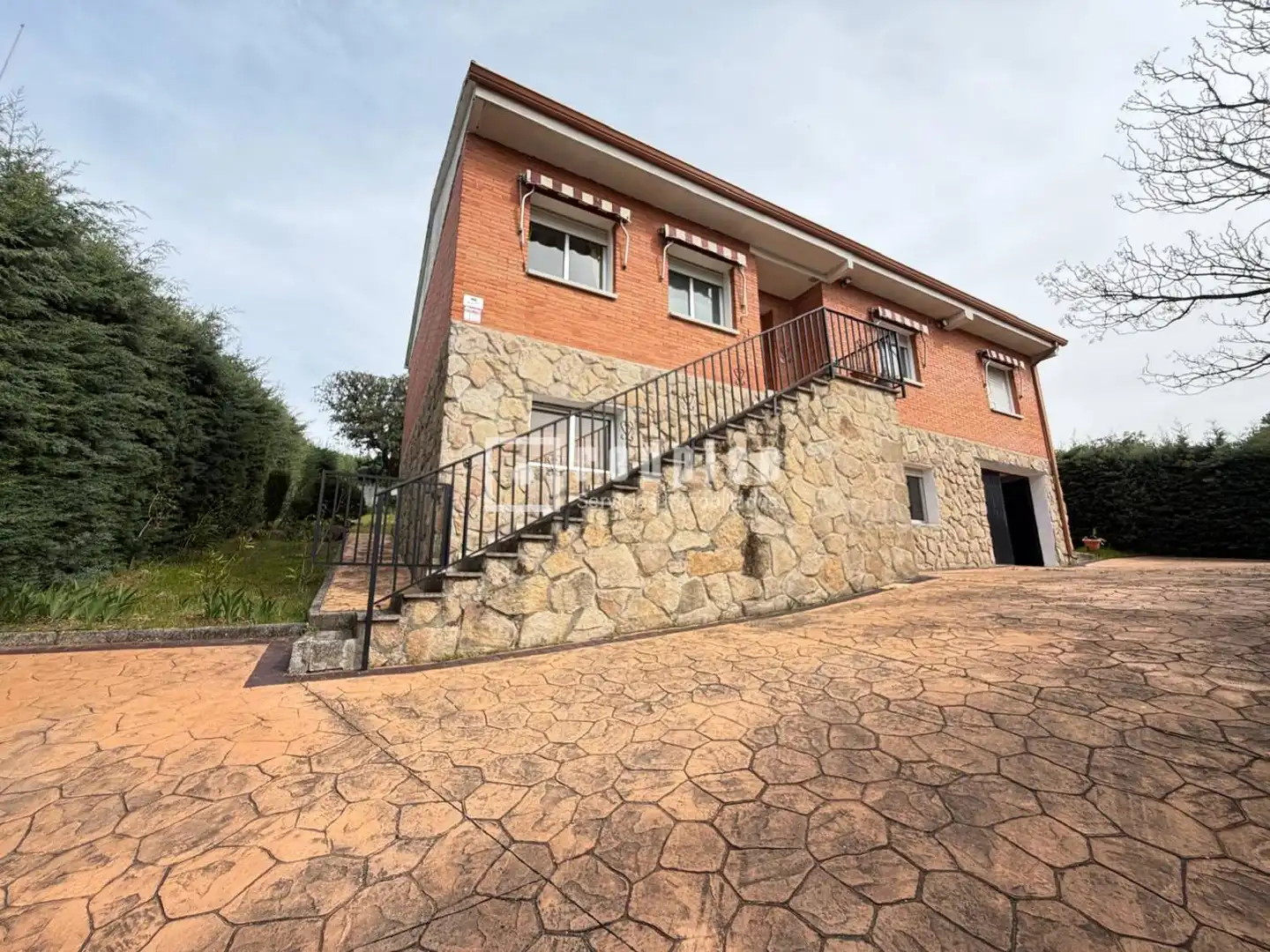 Exterior view of Houses for sale in Valdemorillo  with Heating, Private garden and Terrace