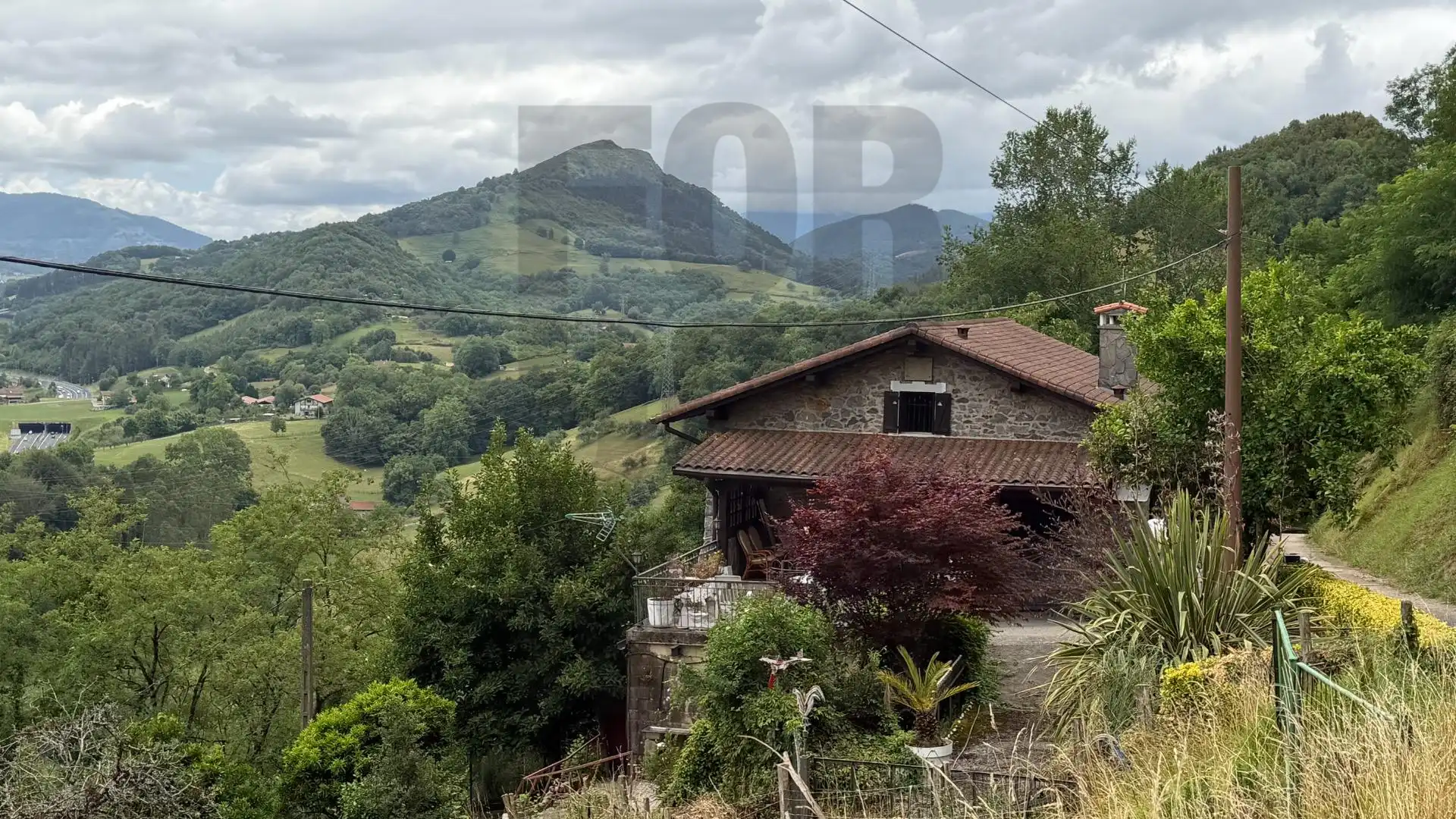Vista exterior de Casa o chalet en venta en Hernani con Terraza, Trastero y Balcón