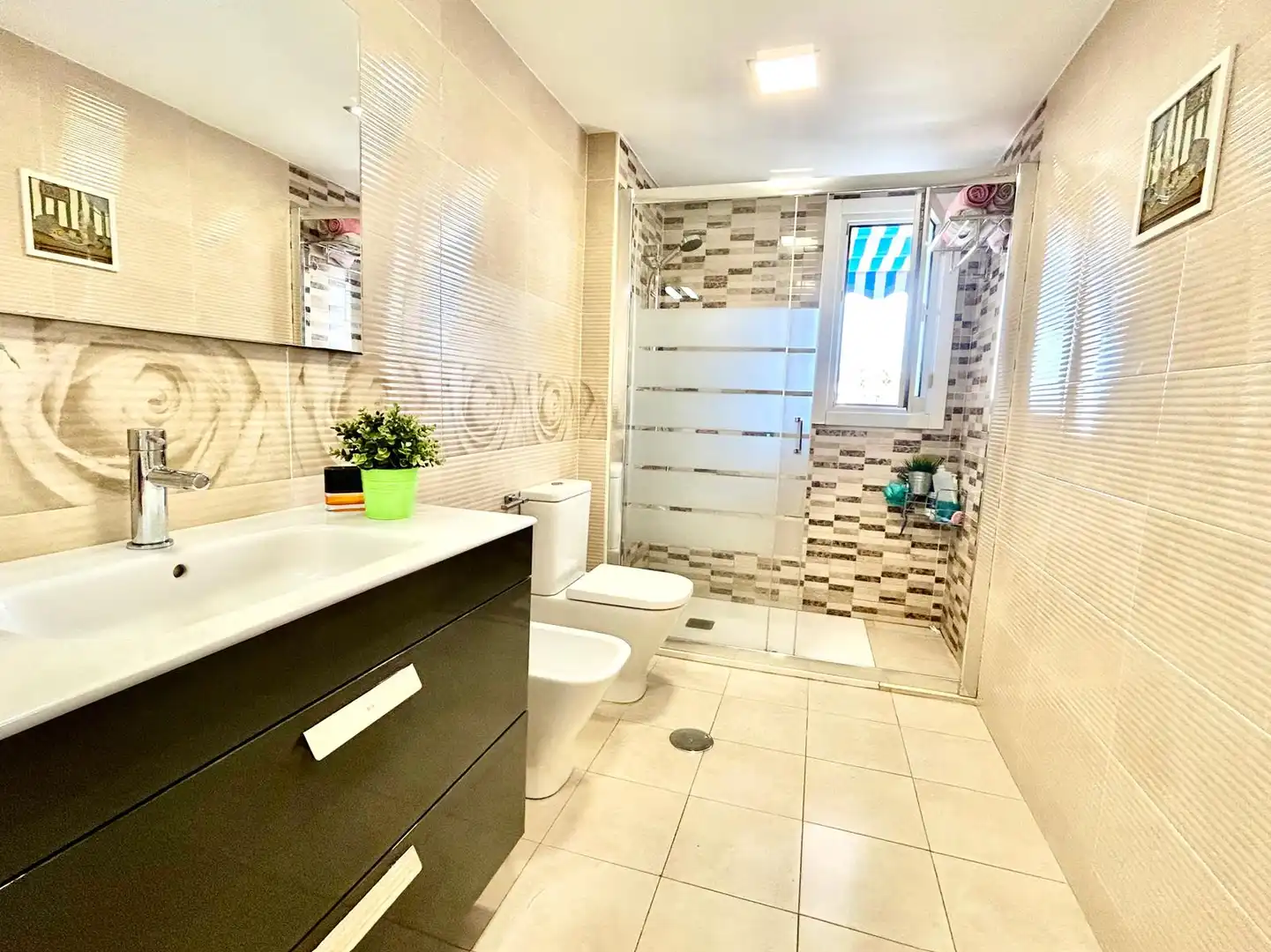 Badezimmer von Wohnung zum Verkauf in El Ejido mit Klimaanlage, Heizung und Terrasse