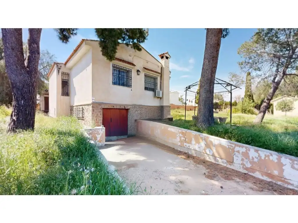 Exterior view of Houses for sale in La Pobla de Vallbona