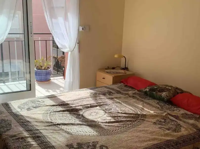 Dormitori de Pis de lloguer en Santa Pola amb Aire condicionat i Balcó