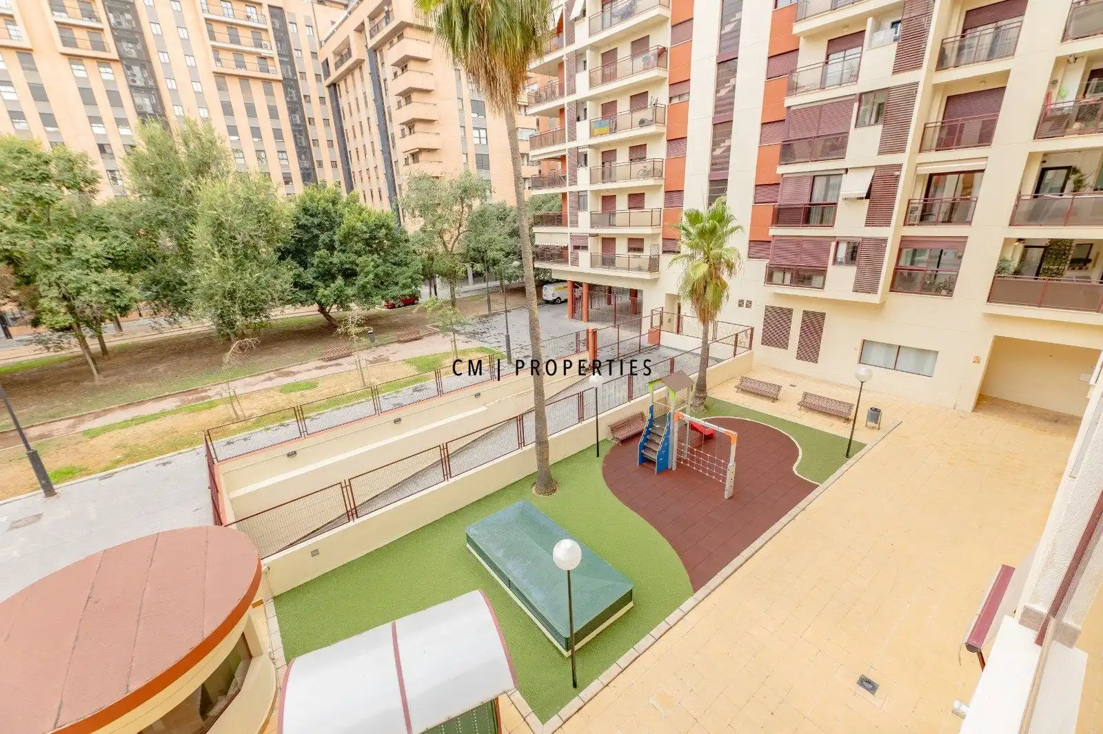 Exterior view of Flat for rent in Valencia  with Air Conditioner, Heating and Terrace