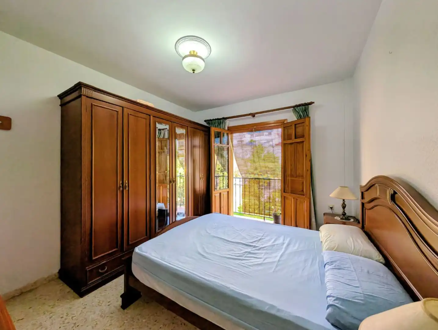 Bedroom of Flat for sale in Loja  with Air Conditioner, Heating and Storage room