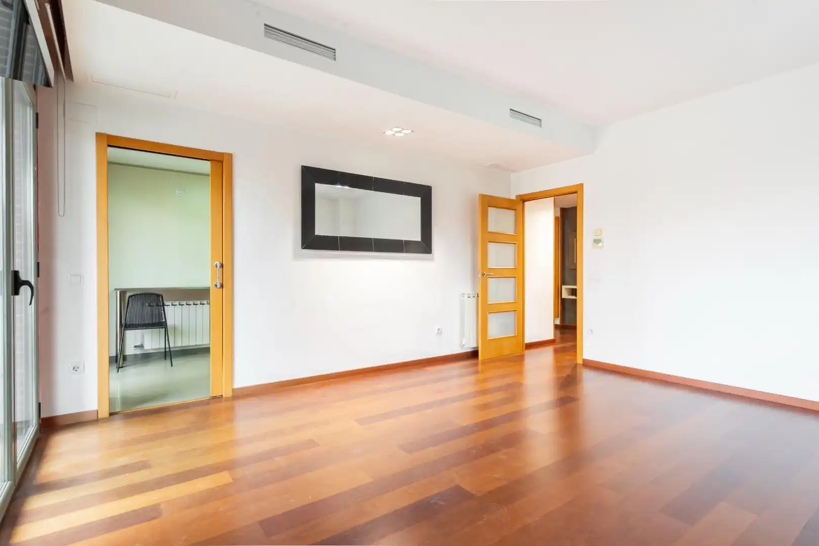 Flat for rent in Sant Cugat del Vallès  with Private garden, Parquet flooring and Terrace
