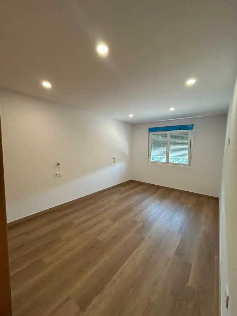 Casa o chalet de alquiler en Lugo con Calefacción, Jardín privado y Parquet