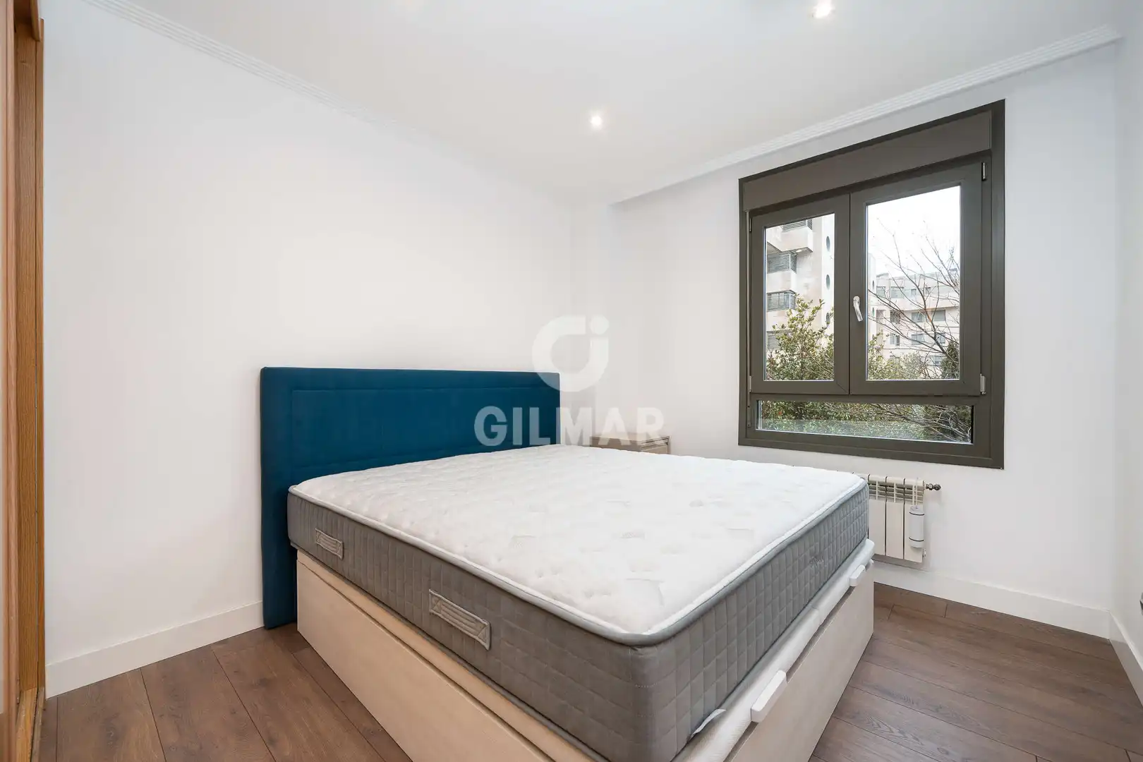 Bedroom of Flat for sale in Madrid  with Heating, Private garden and Storage room