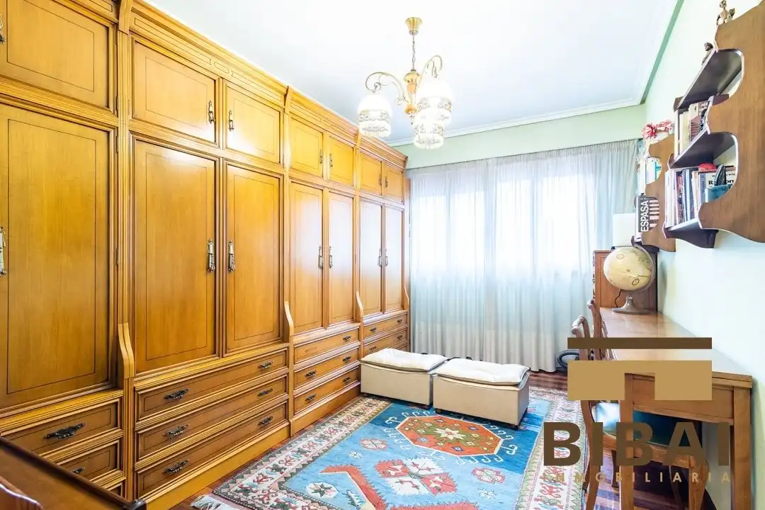 Bedroom of Flat for sale in Arrasate / Mondragón  with Heating, Terrace and Balcony