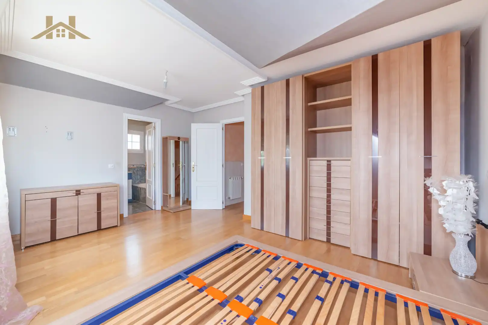 Schlafzimmer von Einfamilien-Reihenhaus zum Verkauf in Seseña mit Klimaanlage, Heizung und Privatgarten