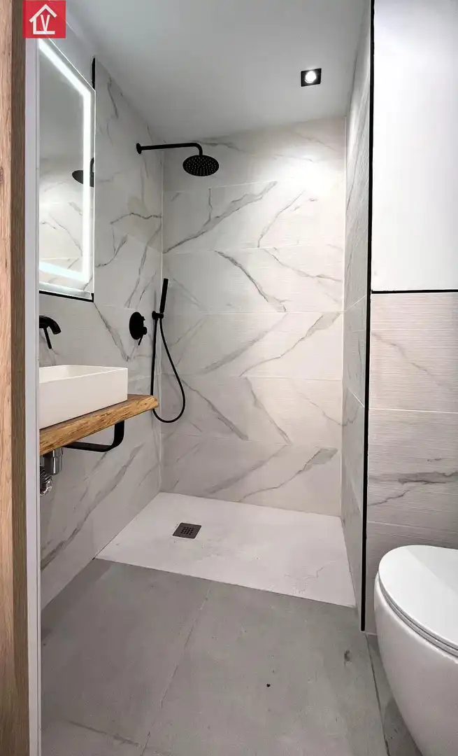 Bathroom of Houses for sale in Creu de Barberà - Sector Sud