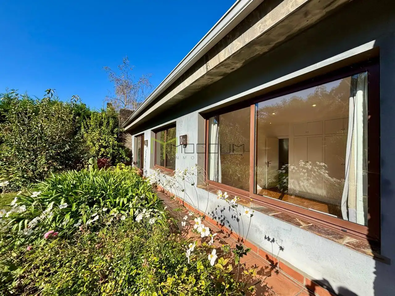 Außenansicht von Haus oder Chalet zum Verkauf in Ames mit Heizung, Privatgarten und Terrasse