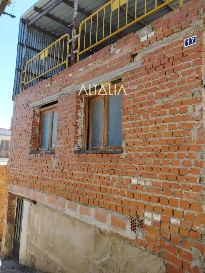 Vista exterior de Garatge en venda en Canalejas del Arroyo