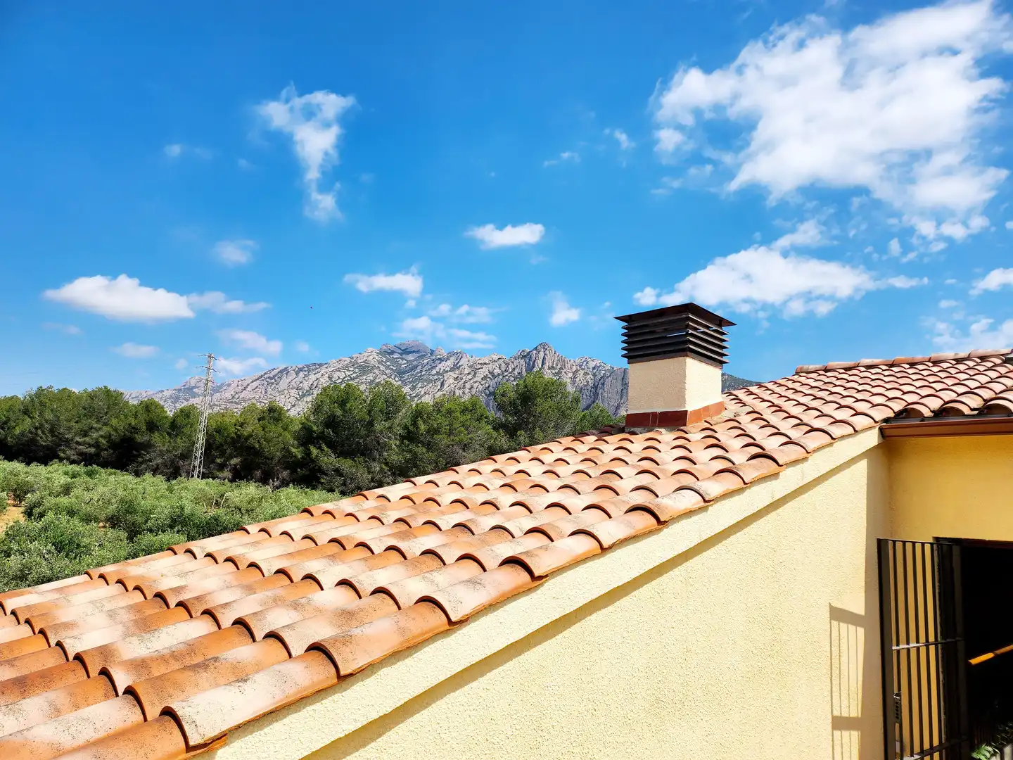 Vista exterior de Finca rústica de alquiler con opción a compra en Esparreguera con Calefacción, Jardín privado y Terraza