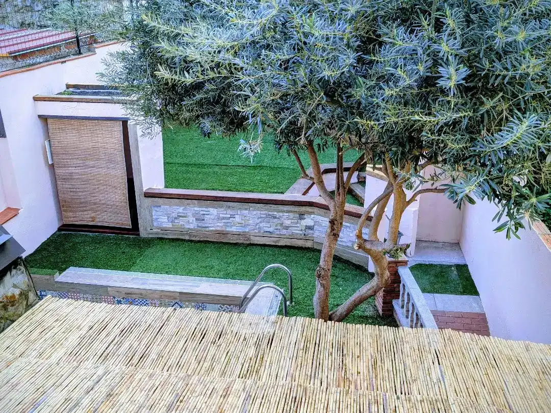 Terrassa de Pis en venda en Santa Coloma de Gramenet amb Aire condicionat, Piscina i Balcó