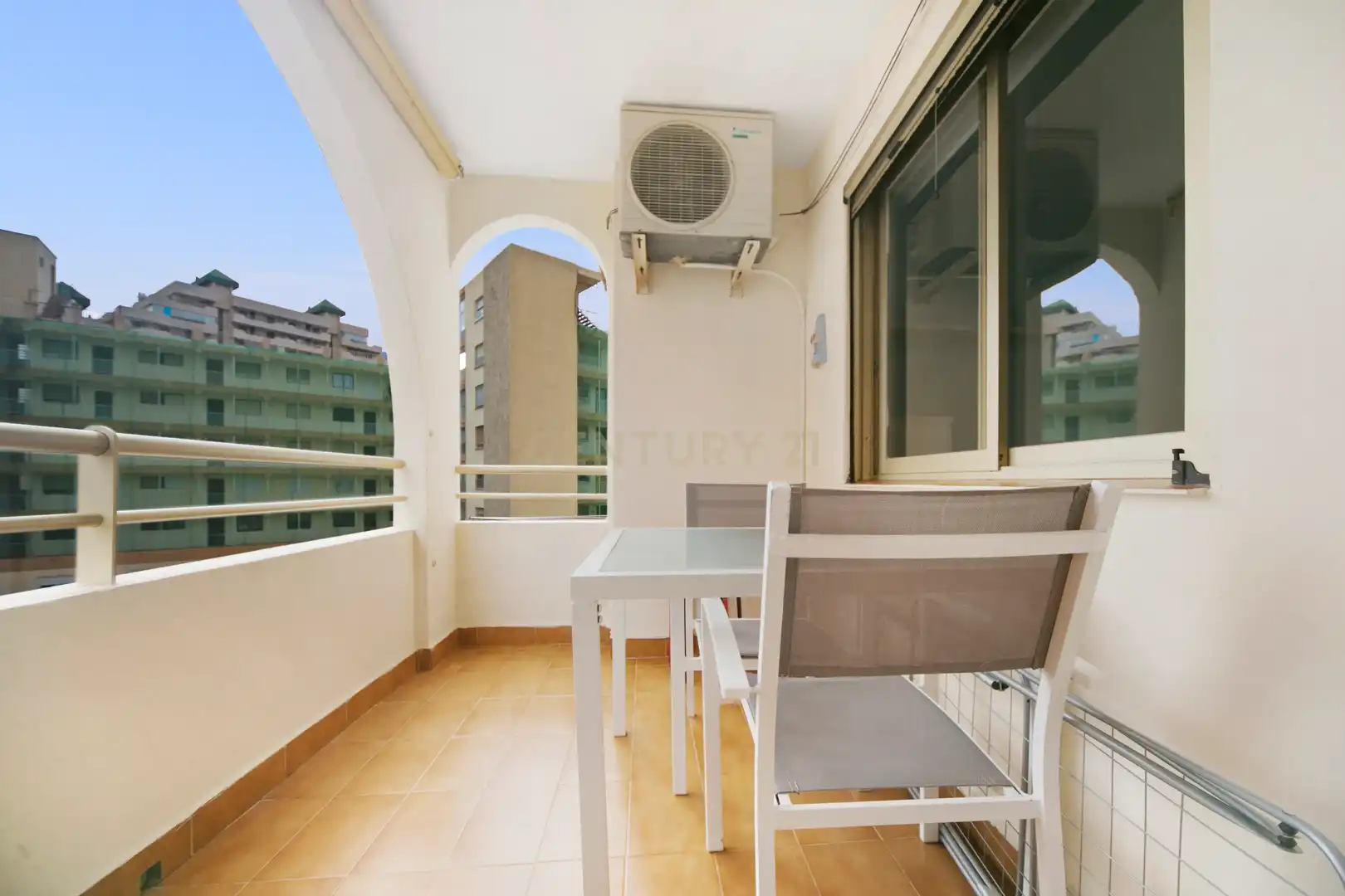 Terrassa de Apartament de lloguer en Calpe / Calp amb Aire condicionat, Rentadora i Microones
