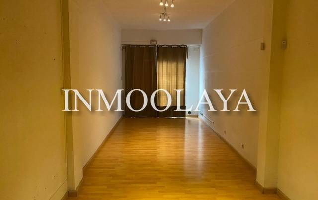 Local comercial en Venta en Horta