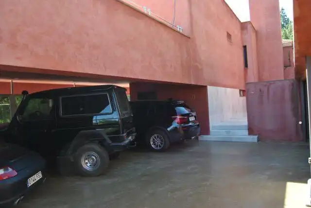Parking de Casa o chalet en venta en Málaga con Aire acondicionado, Calefacción y Jardín privado