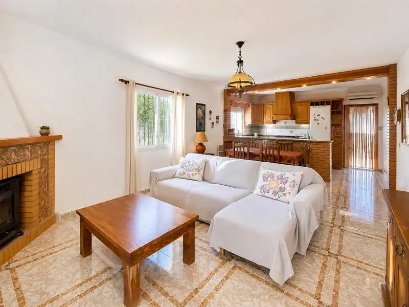 Sala de estar de Finca rústica en venta en Málaga con Aire acondicionado, Calefacción y Jardín privado