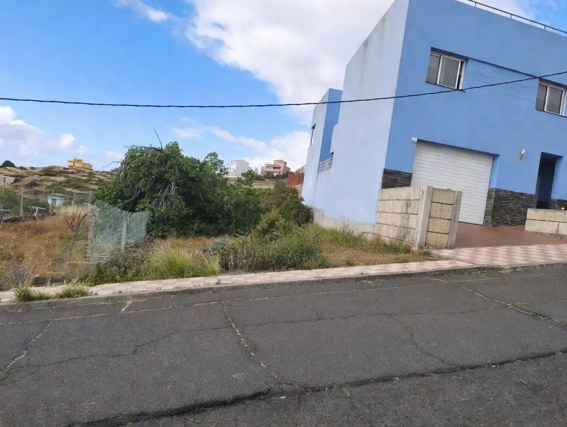 Terreny residencial en venda a Camino Romano 25