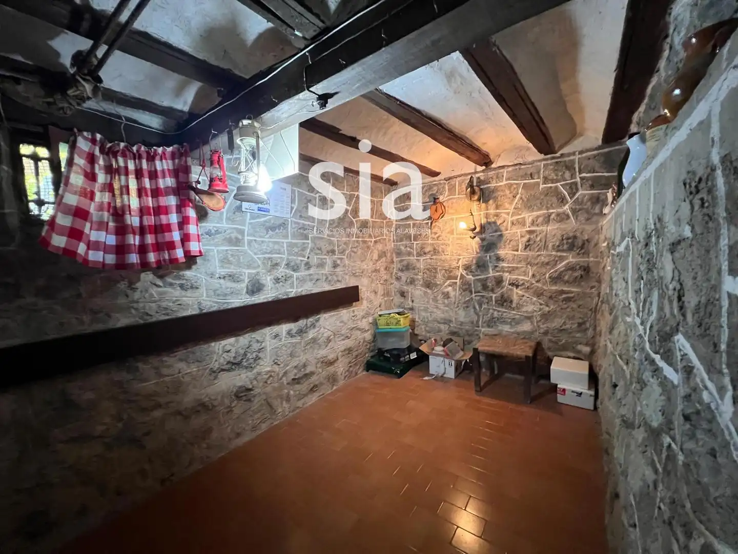 Haus oder Chalet zum Verkauf in Vitoria - Gasteiz mit Heizung, Privatgarten und Terrasse