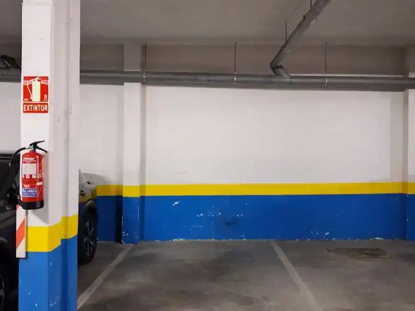 Parking of Flat for sale in  Madrid Capital  with Air Conditioner and Swimming Pool