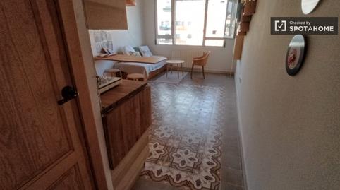 Photo 2 of Study to share in Russafa, Valencia