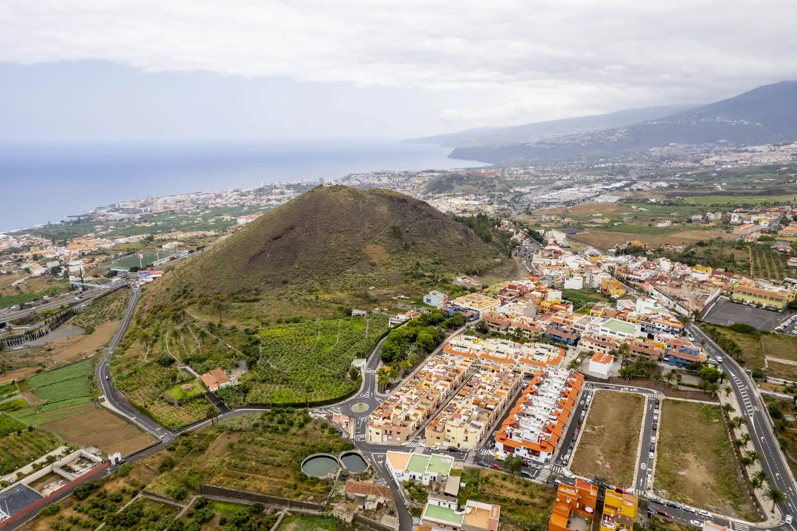Exterior view of Houses for sale in Los Realejos  with Terrace and Furnished
