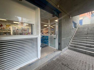 Local comercial en venda a Sant Vicenç Dels Horts