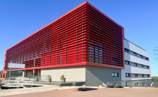 Oficina en Alquiler en Calle Platino en Salteras