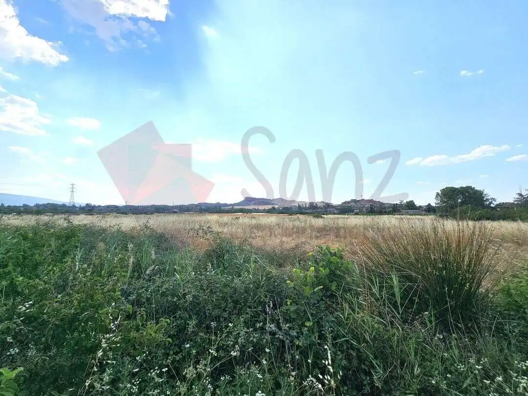 Land for sale in Lardero