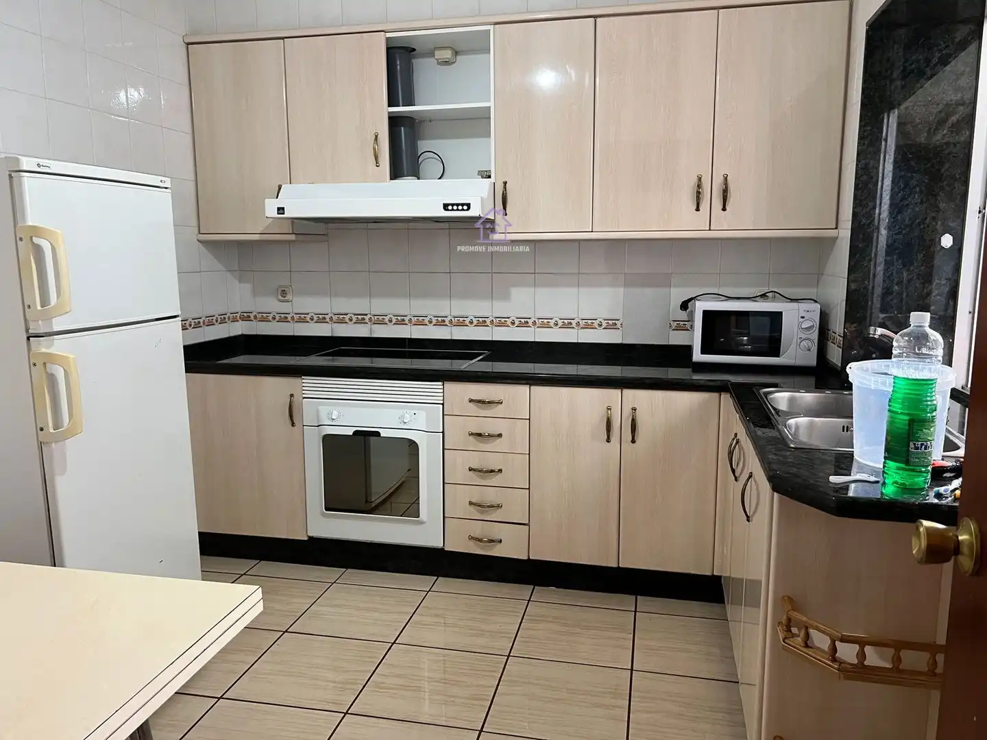 Kitchen of Flat for rent in Arteixo  with Furnished