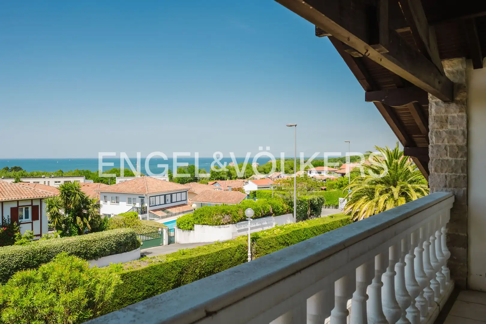 Terraza de Finca rústica en venta en Hendaye con Aire acondicionado, Calefacción y Jardín privado