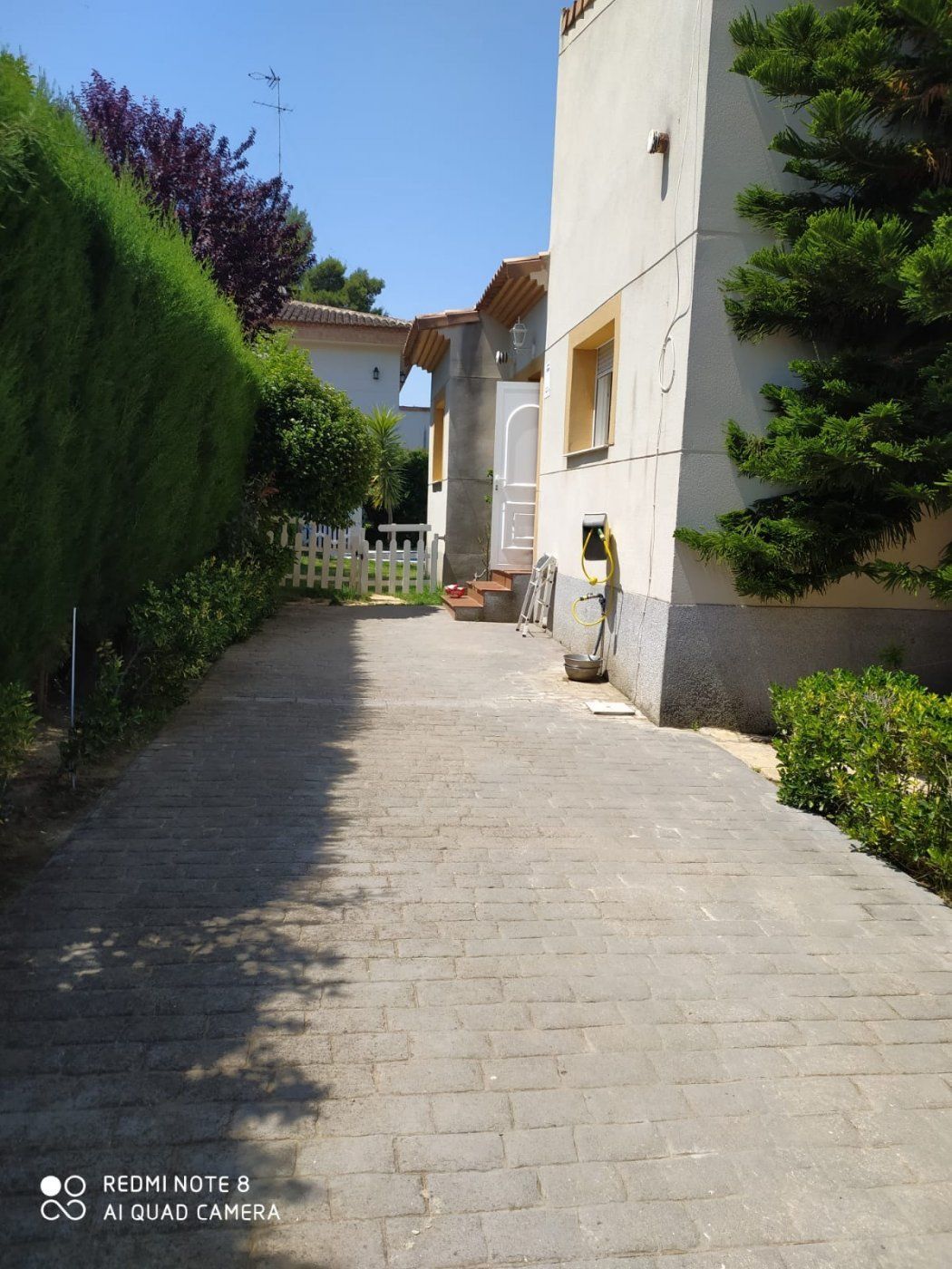 Vista exterior de Casa o xalet en venda en Godelleta amb Terrassa i Piscina