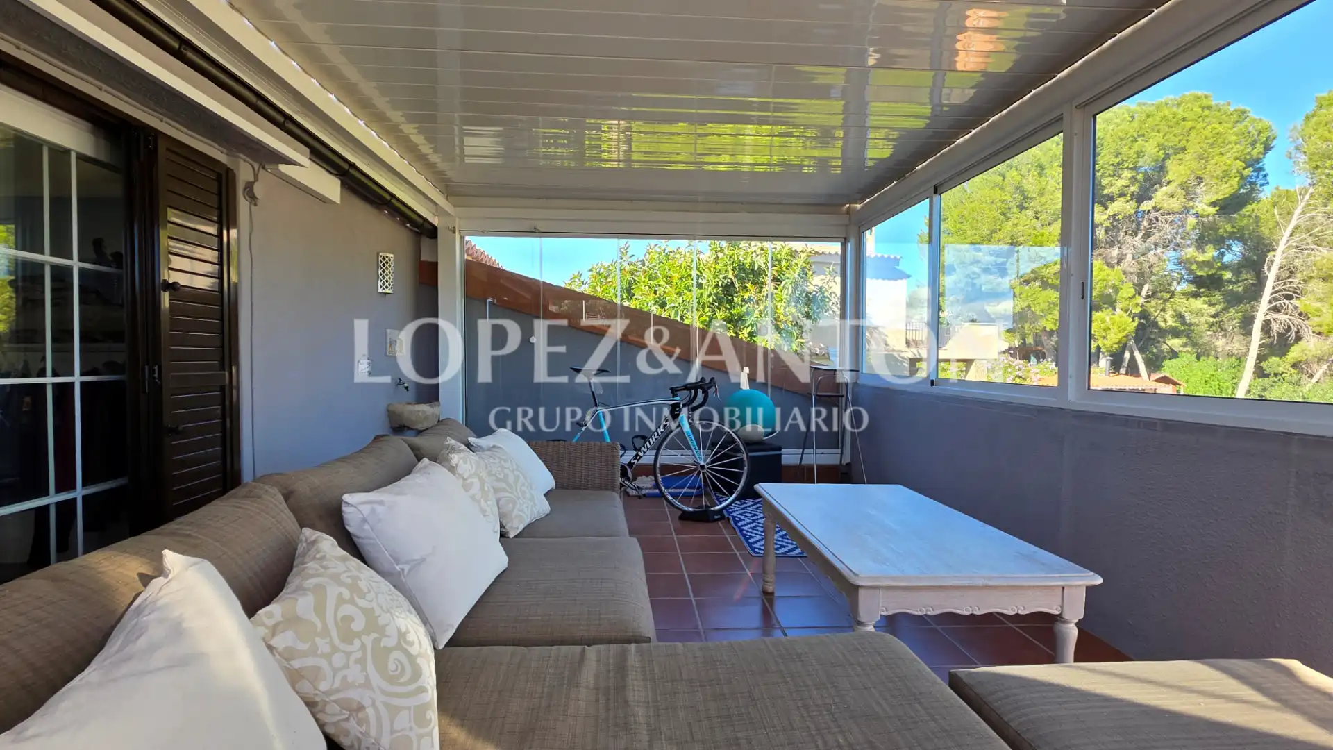 Terrasse von Haus oder Chalet zum Verkauf in L'Eliana mit Klimaanlage, Heizung und Privatgarten